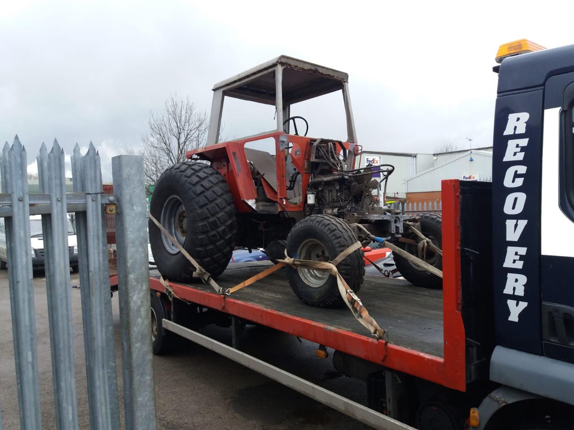 A MASSEY FERGUSON 590 TRACTOR -UTF 234S 4762 HOURS THIS TRACTOR HAS BEEN THE SUBJECT OF A FULL, - Image 7 of 22