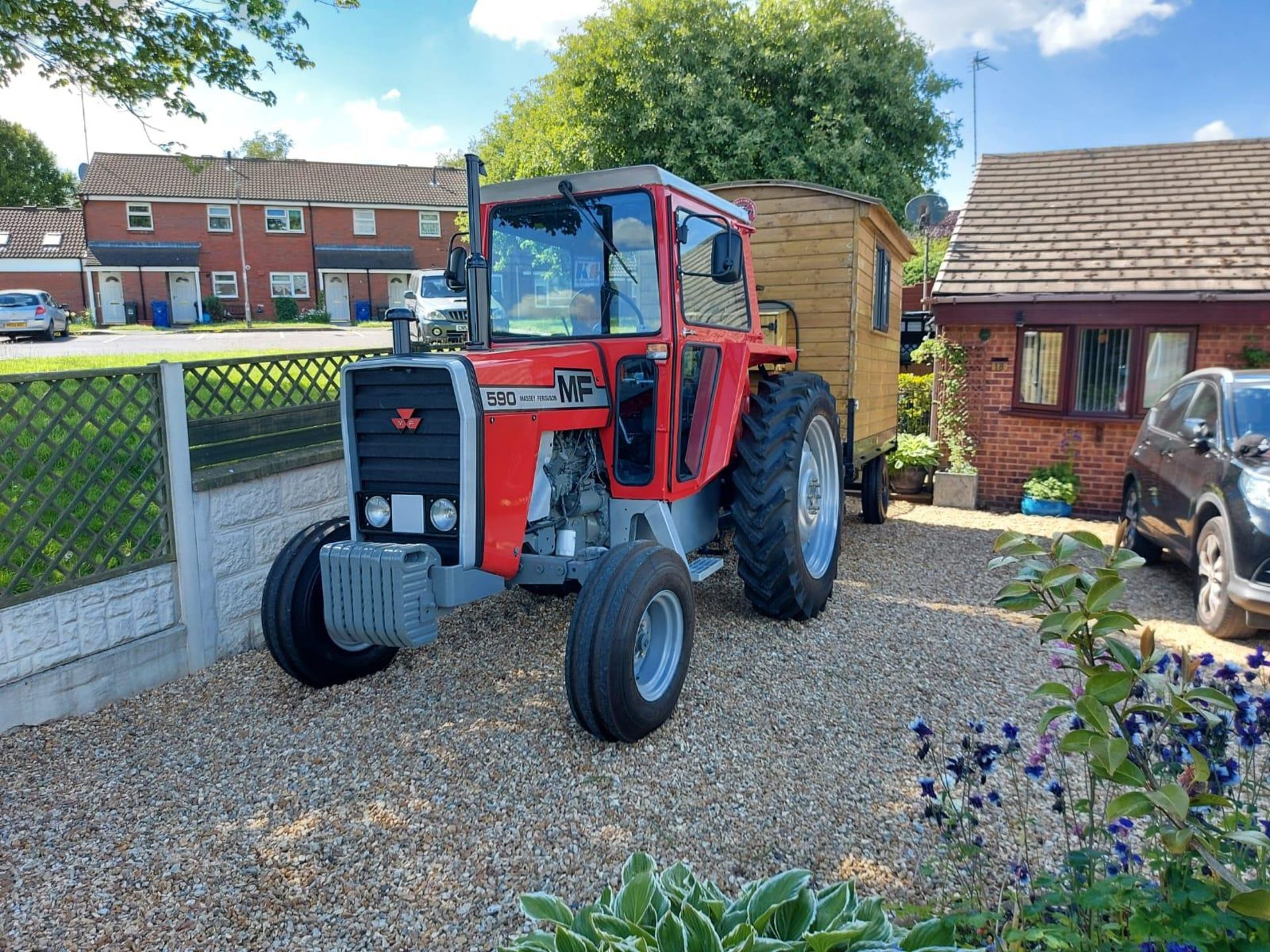 A MASSEY FERGUSON 590 TRACTOR -UTF 234S 4762 HOURS THIS TRACTOR HAS BEEN THE SUBJECT OF A FULL, - Image 6 of 22