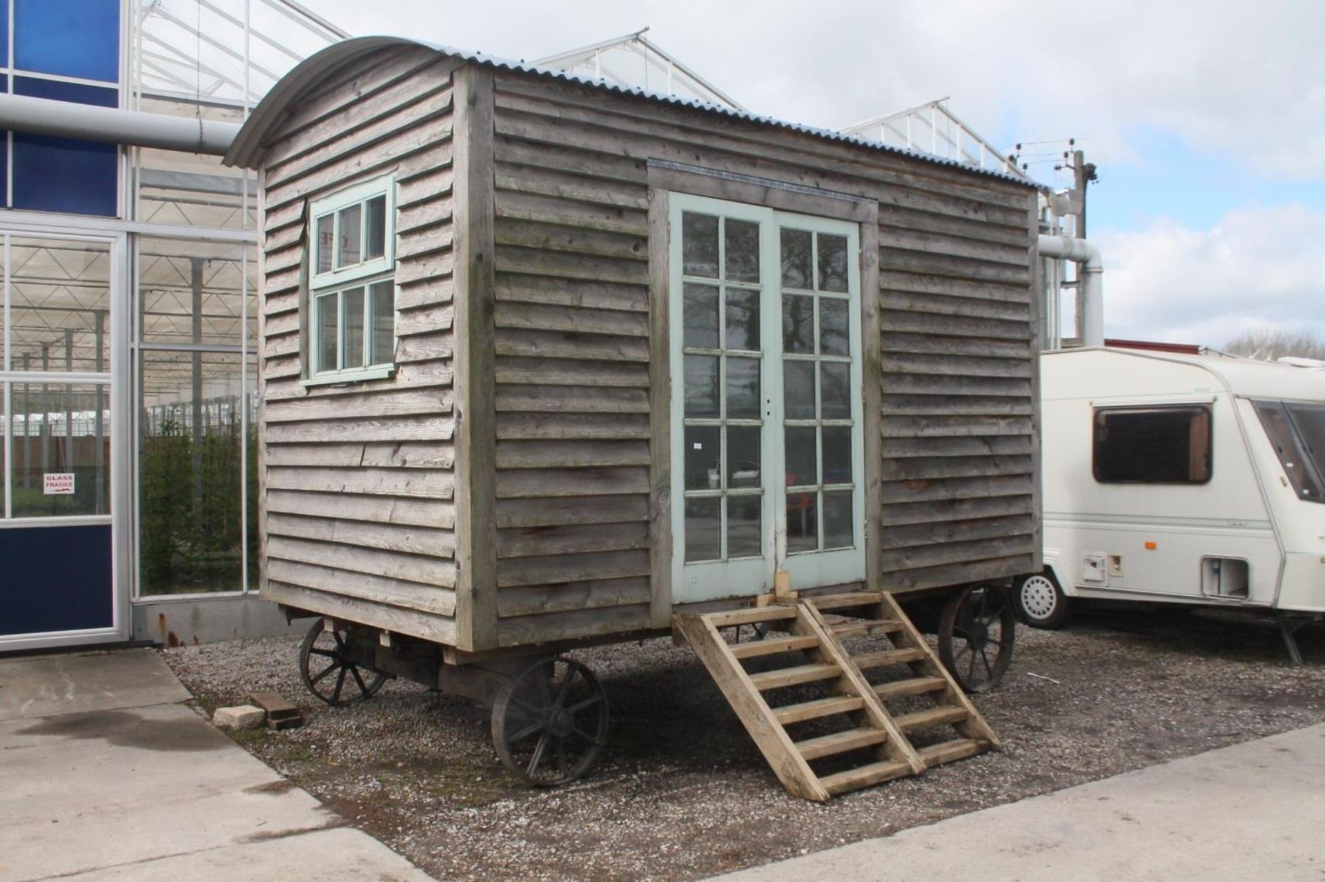 SHEPHERDS HUT OAK CHASSIS CEDAR CLAD A PROJECT TO FINISH NO VAT