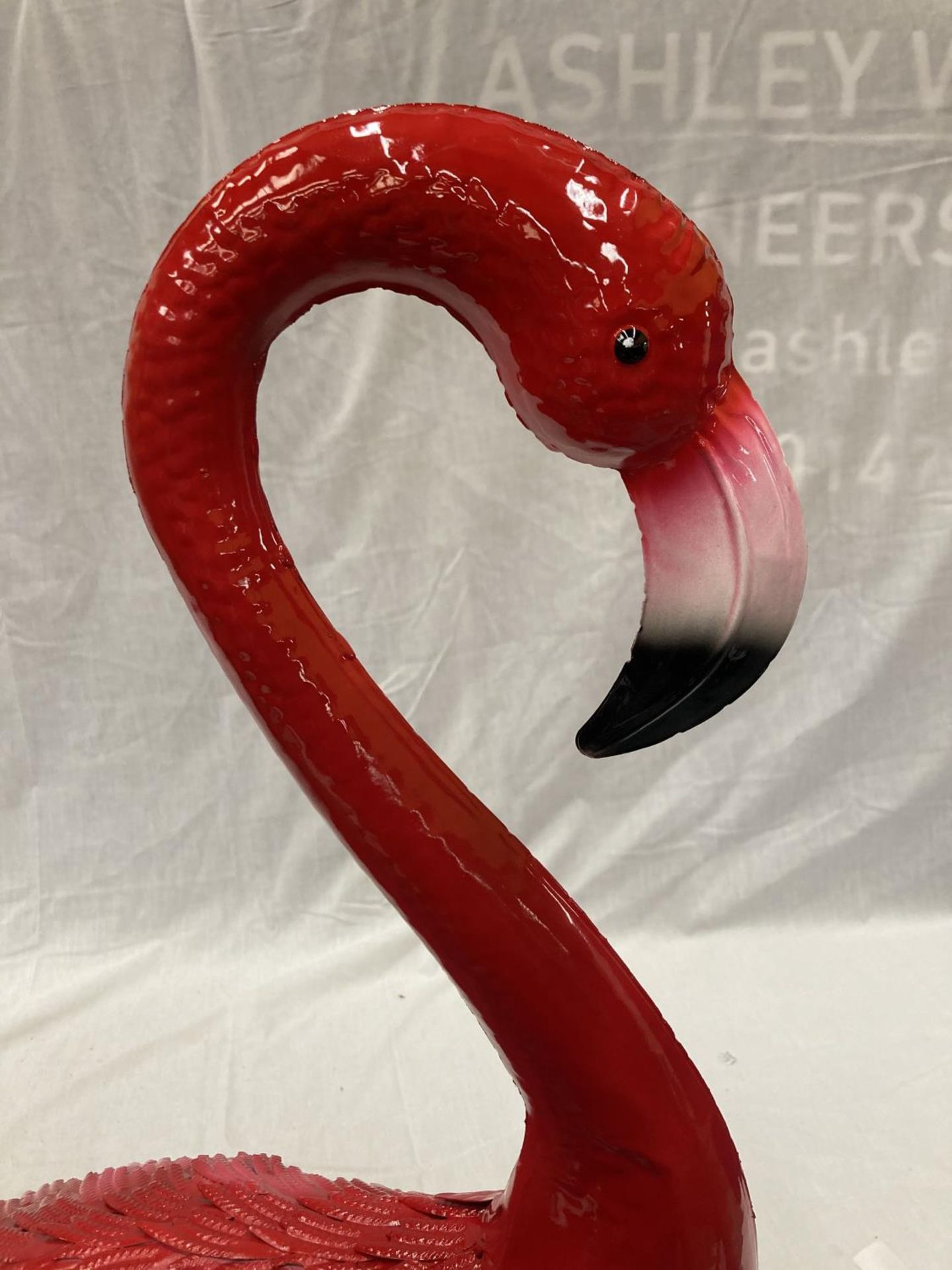 A LARGE FLAMINGO GARDEN ORNAMENT HEIGHT 155CM - Image 5 of 5