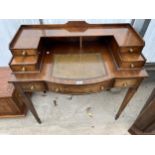 A REPRODUCTION MAHOGANY LADIES WRITING DESK WITH LEATHER INSET TOP, FOUR STEPPED DRAWERS, ONE LONG