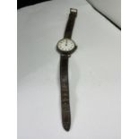 A WORLD WAR I TRENCH WATCH (FOR SPARES OR REPAIR)