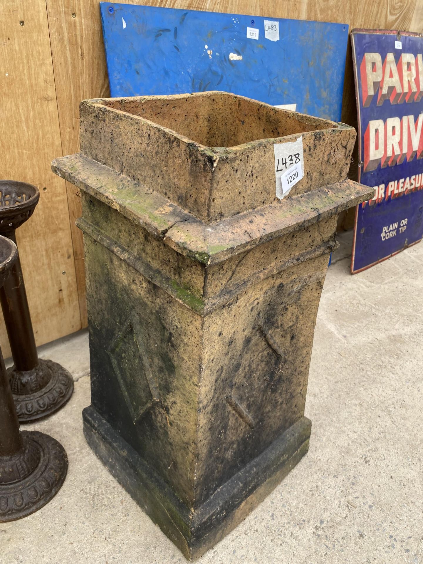 A VINTAGE CHIMNEY POT (H:64CM)