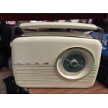 A VINTAGE CREAM BUSH RADIO