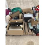 AN ASSORTMENT OF VARIOUS HOUSEHOLD CLEARANCE ITEMS