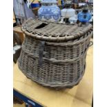 A VINTAGE FISHING CREEL BASKET WITH STRAPS HEIGHT 24CM, LENGTH 27CM