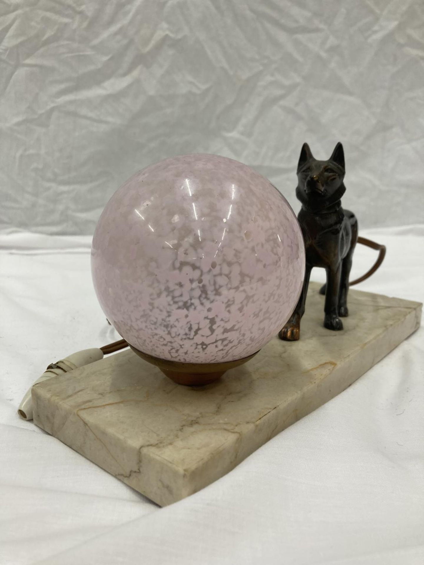 AN ART DECO LAMP WITH AN ALSATION ON A MARBLE BASE - Image 6 of 8