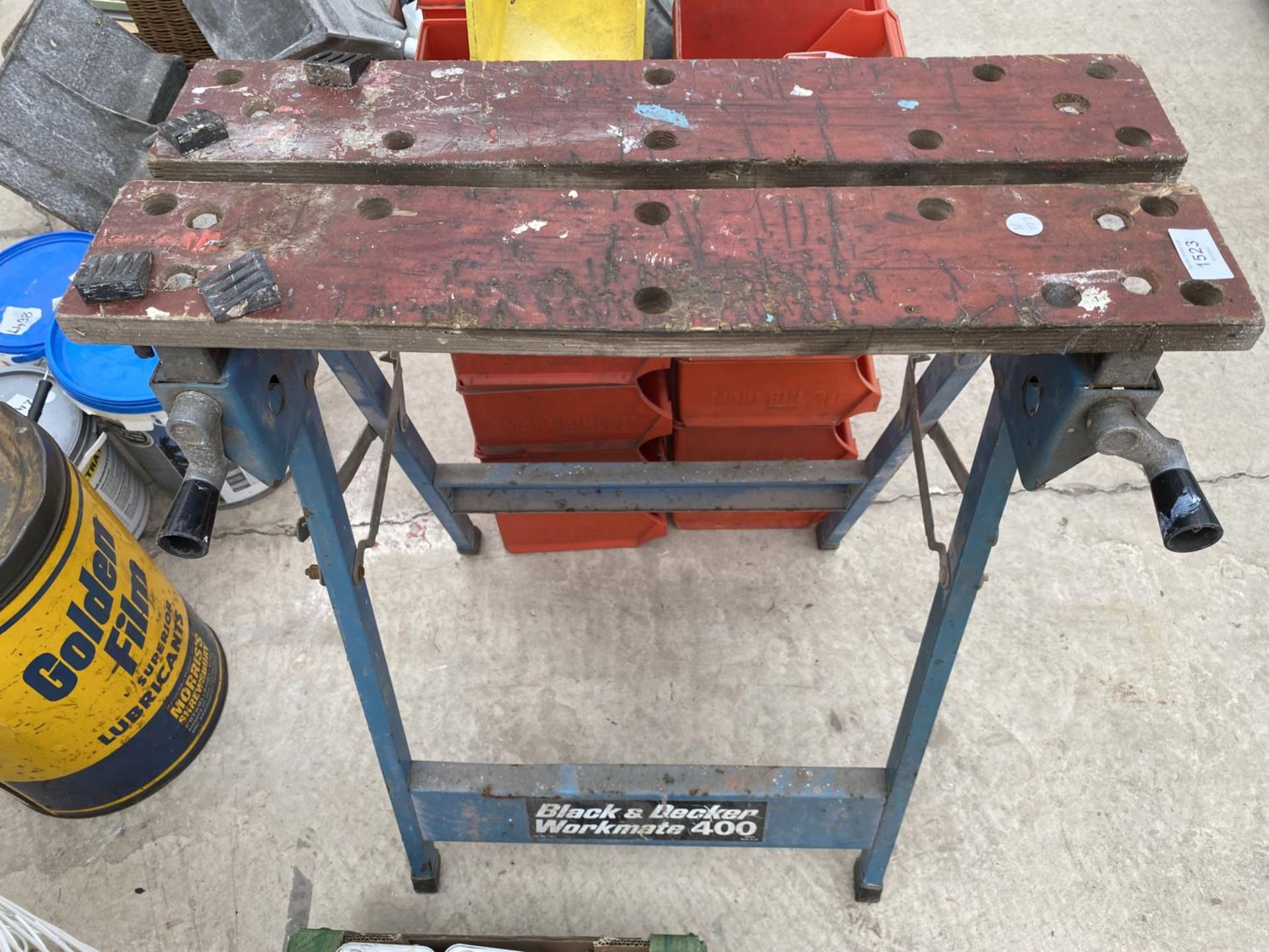 A BLACK AND DECKER FOLDING WORKMATE BENCH - Image 2 of 2