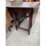 AN EARLY 20TH CENTURY OAK OVAL GATELEG DINING TABLE ON BARLEYTWIST LEGS, 58X42" OPENED
