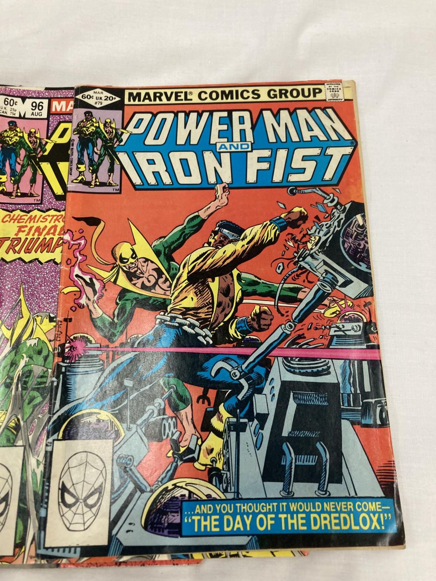 FIVE VINTAGE MARVEL POWERMAN AND IRON FISH COMICS FROM THE 1970'S - Image 3 of 14