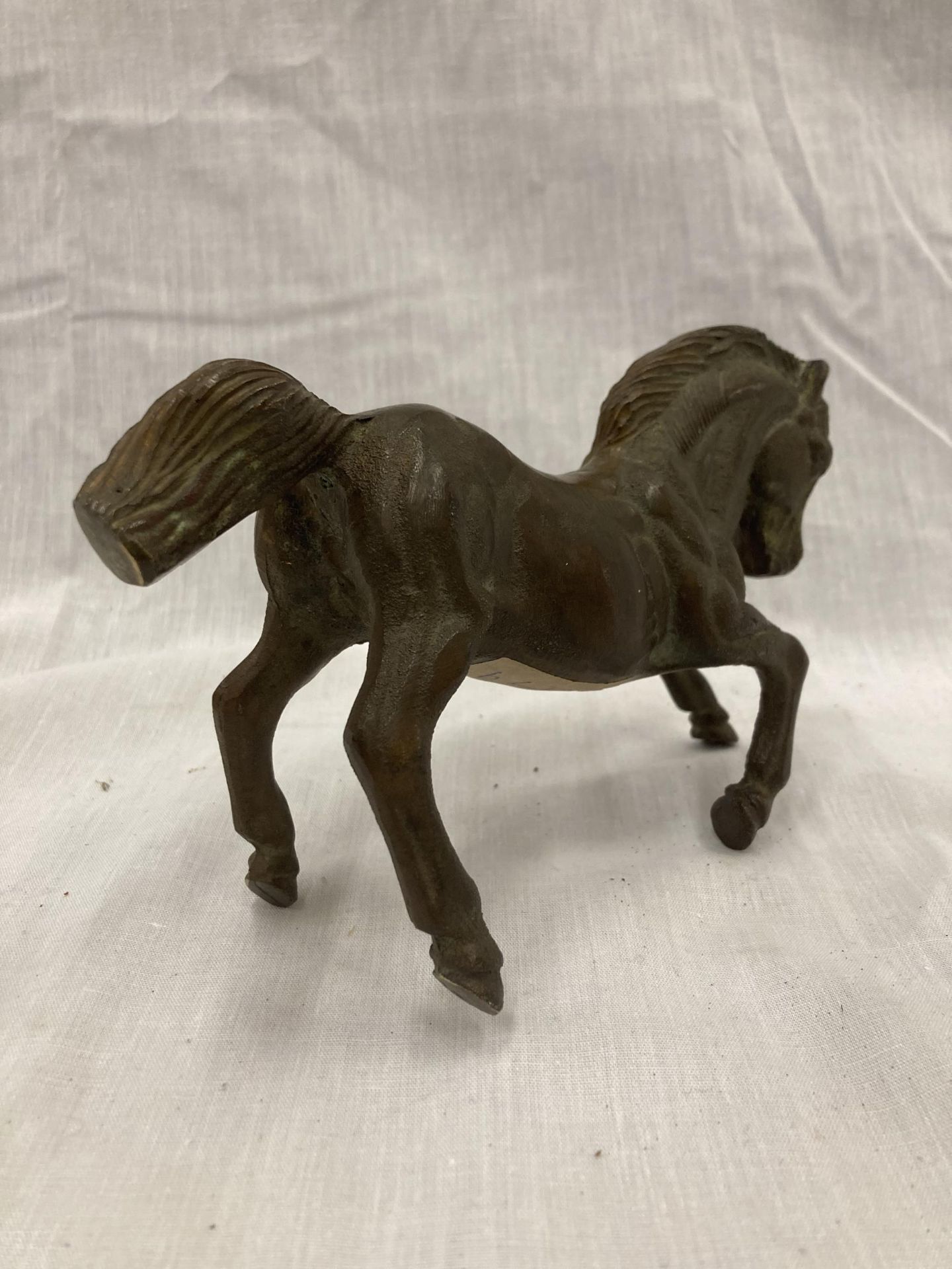 A BRONZE PRANCING HORSE LENGTH 20CM HEIGHT 10CM - Image 6 of 8