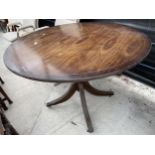 A MAHOGANY AND CROSSBANDED PEDESTAL TABLE, 43" DIAMETER