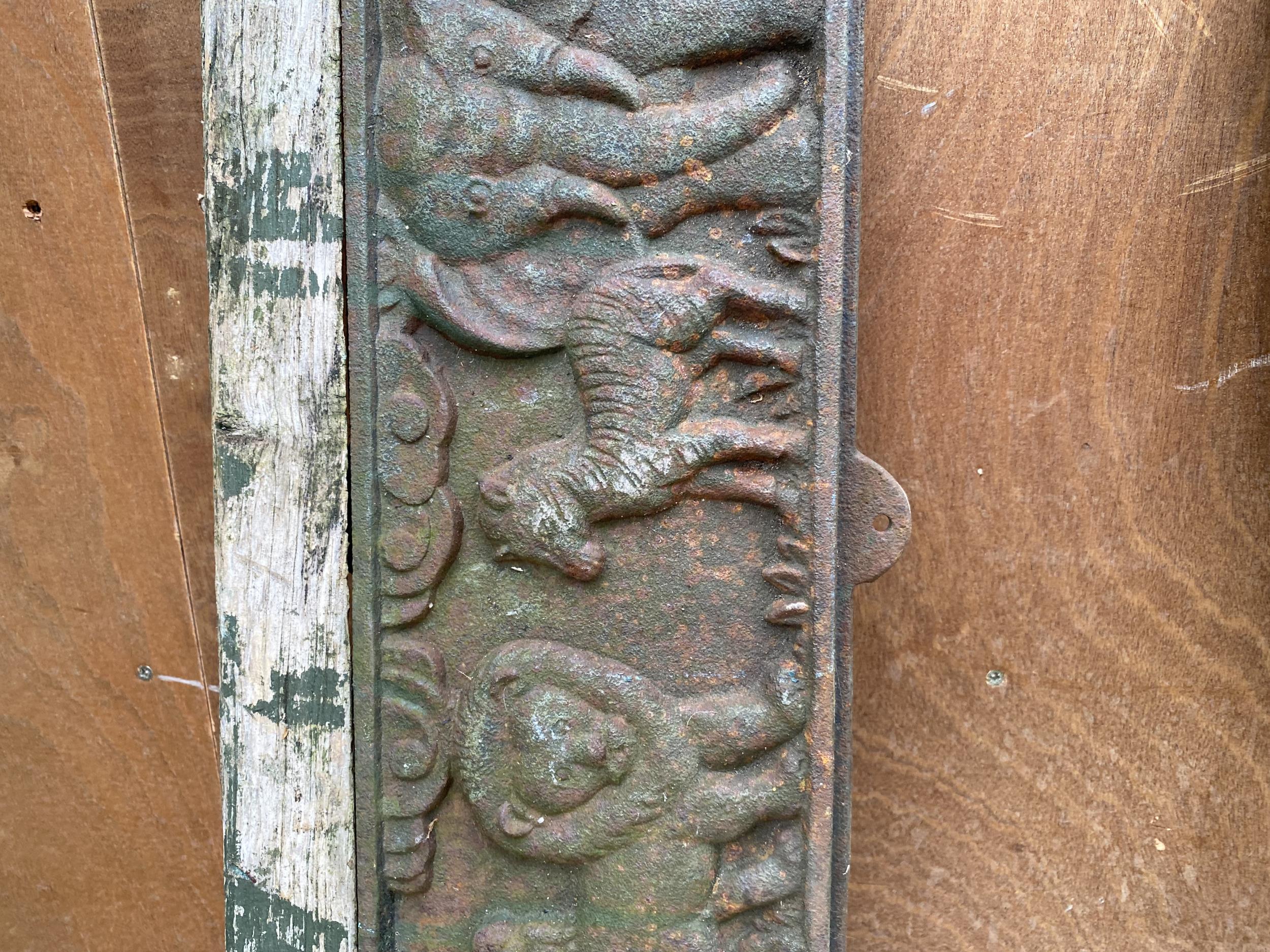 A VINTAGE CAST IRON CHILDS BENCH BACK - Image 4 of 6