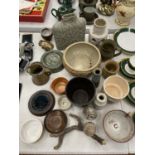 A QUANTITY OF STUDIO POTTERY ITEMS TO INCLUDE PLANTERS, JUGS, BOWLS, VASES, OWLS, ETC