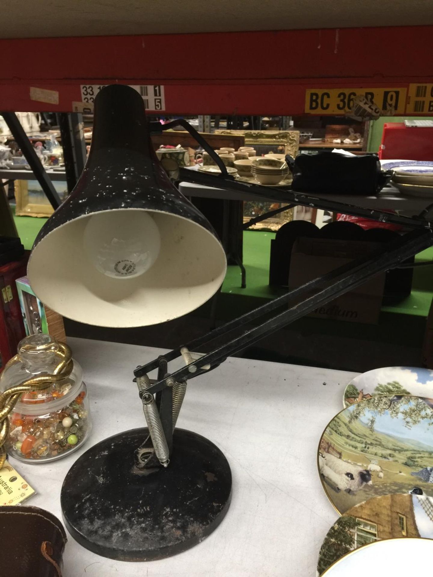 A VINTAGE BLACK ANGLEPOISE LAMP - Image 2 of 3