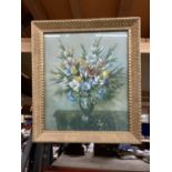 A GILT FRAMED STILL LIFE PRINT OF A VASE OF FLOWERS