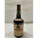 A VINTAGE BOTTLE OF POCAS JUNIOR PORTO COROA DE REI 20 YEAR OLD TAWNY SWEET PORT MATURED IN WOODS