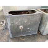 A GALVANISED WATER TANK 61CM X 32CM X 50 HIGH