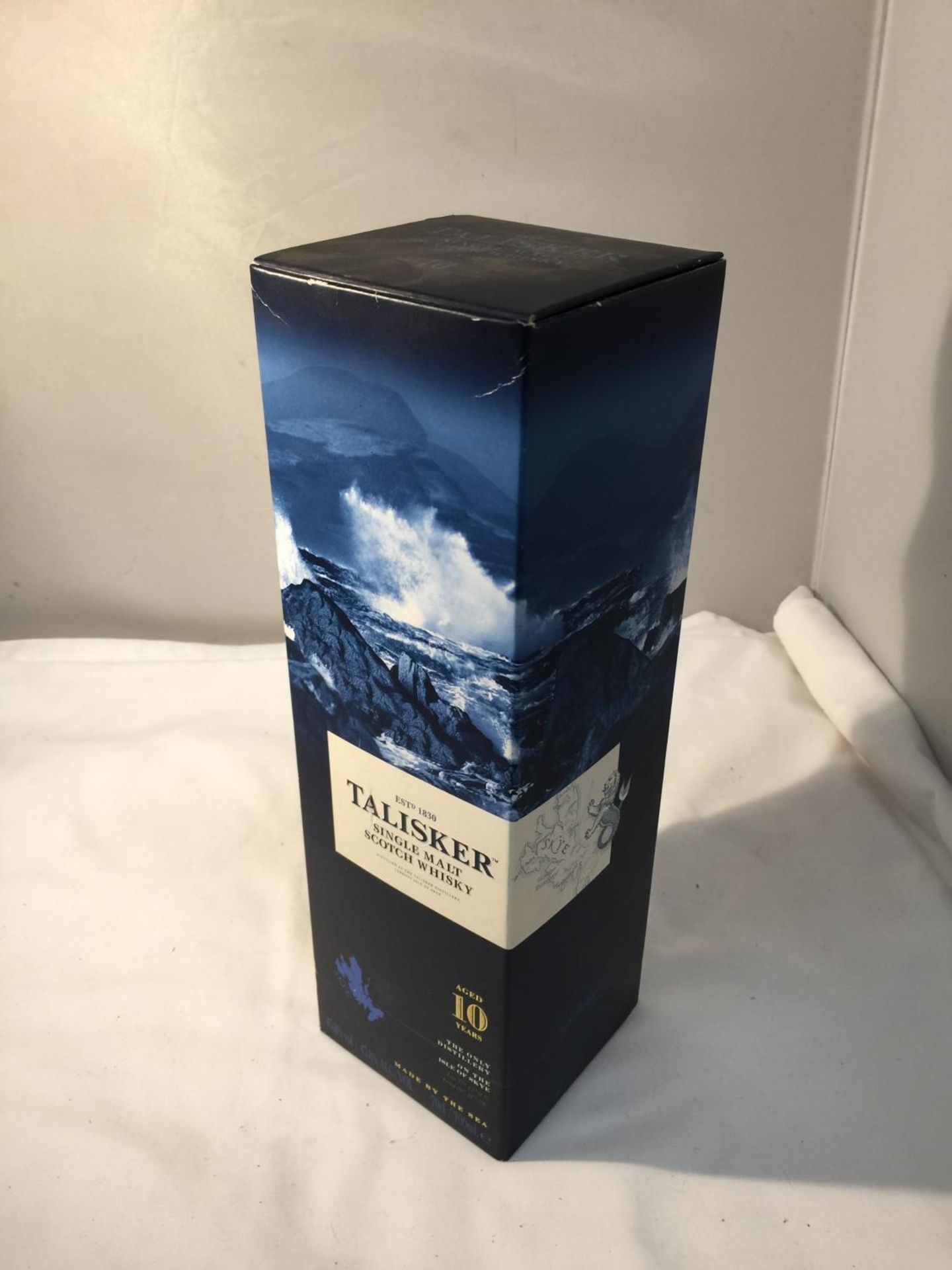 A 70CL BOTTLE OF TALISKER 10 YEAR AGED SINGLE MALT SCOTCH WHISKY 45.8% VOL IN BOX. PROCEEDS TO BE - Image 7 of 7