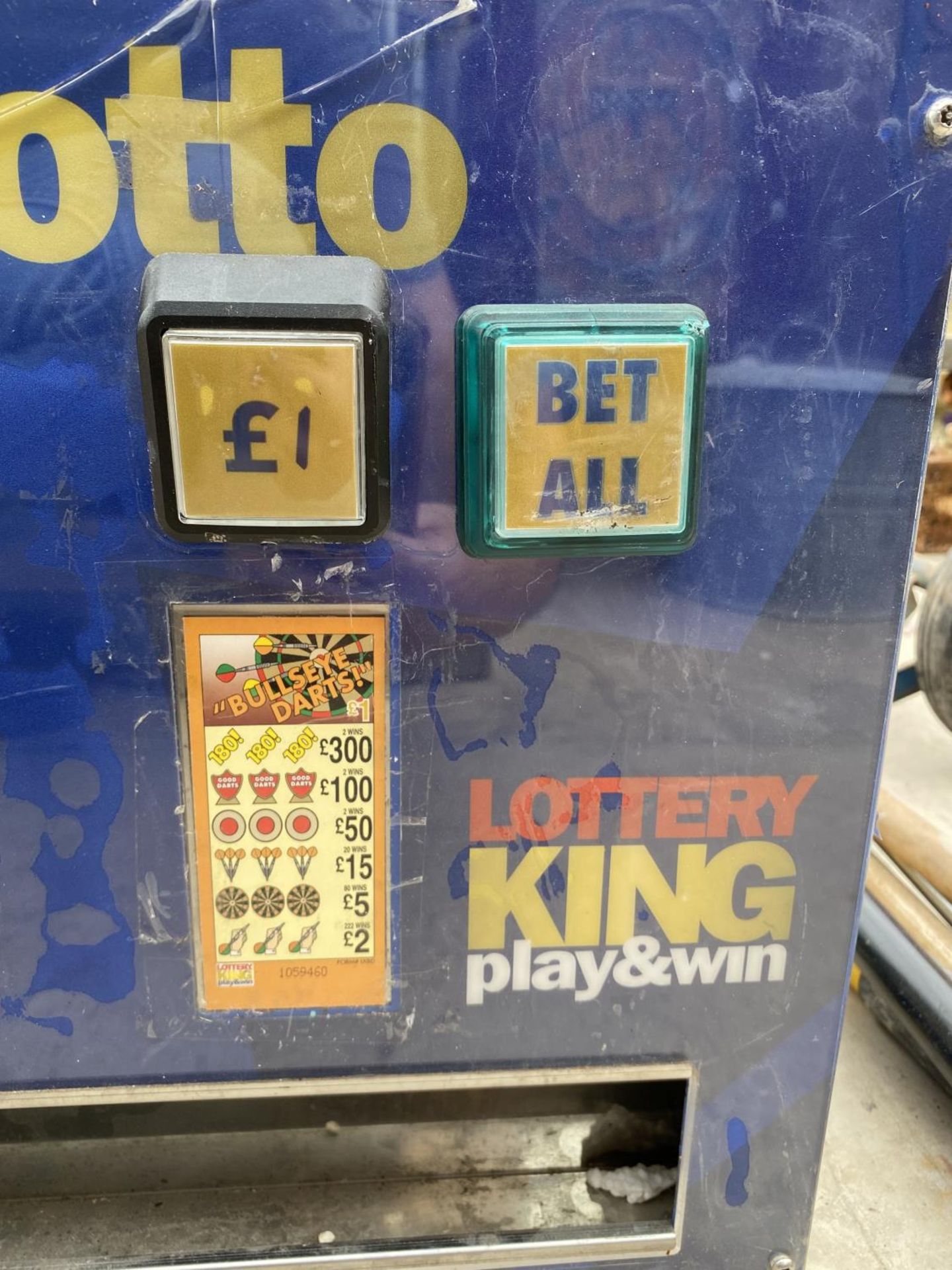 A LOTTERY KING PLAY AND WIN MACHINE - Image 3 of 8