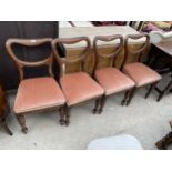 A SET OF FOUR VICTORIAN MAHOGANY DINING CHAIRS WITH TURNED FRONT LEGS