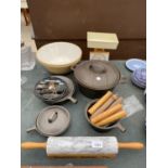 AN ASSORTMENT OF KITCHEN ITEMS TO INCLUDE CAST IRON COOKING PANS, A ROLLING PIN AND A MIXING BOWL