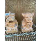 A PAIR OF TERRACOTTA GARGOYLES (ONE A/F)