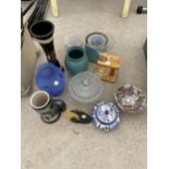 VARIOUS ITEMS OF CERAMIC AND GLASSWARE