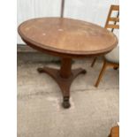 A VICTORIAN MAHOGANY LOO TABLE, 36" DIAMETER