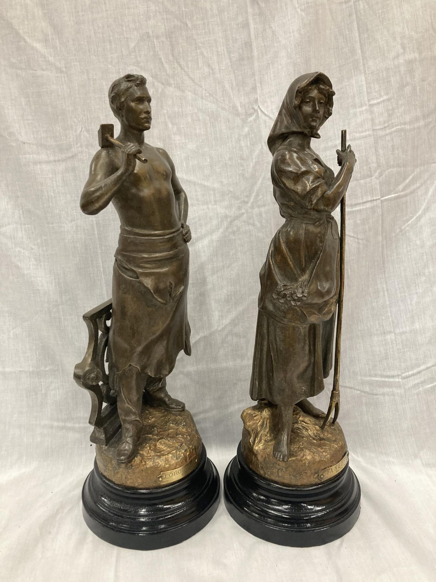 TWO SPELTER FIGURES THE BLACKSMITH AND THE HAYMAKER SIGNED C B PERRON PARIS WITH COIN REAR STAMP FOR - Bild 2 aus 7