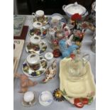 A QUANTITY OF CERAMIC ITEMS TO INCLUDE ROY KIRKHAM 'ORCHARD CUPS AND SAUCERS, COCK FIGURES, PILL
