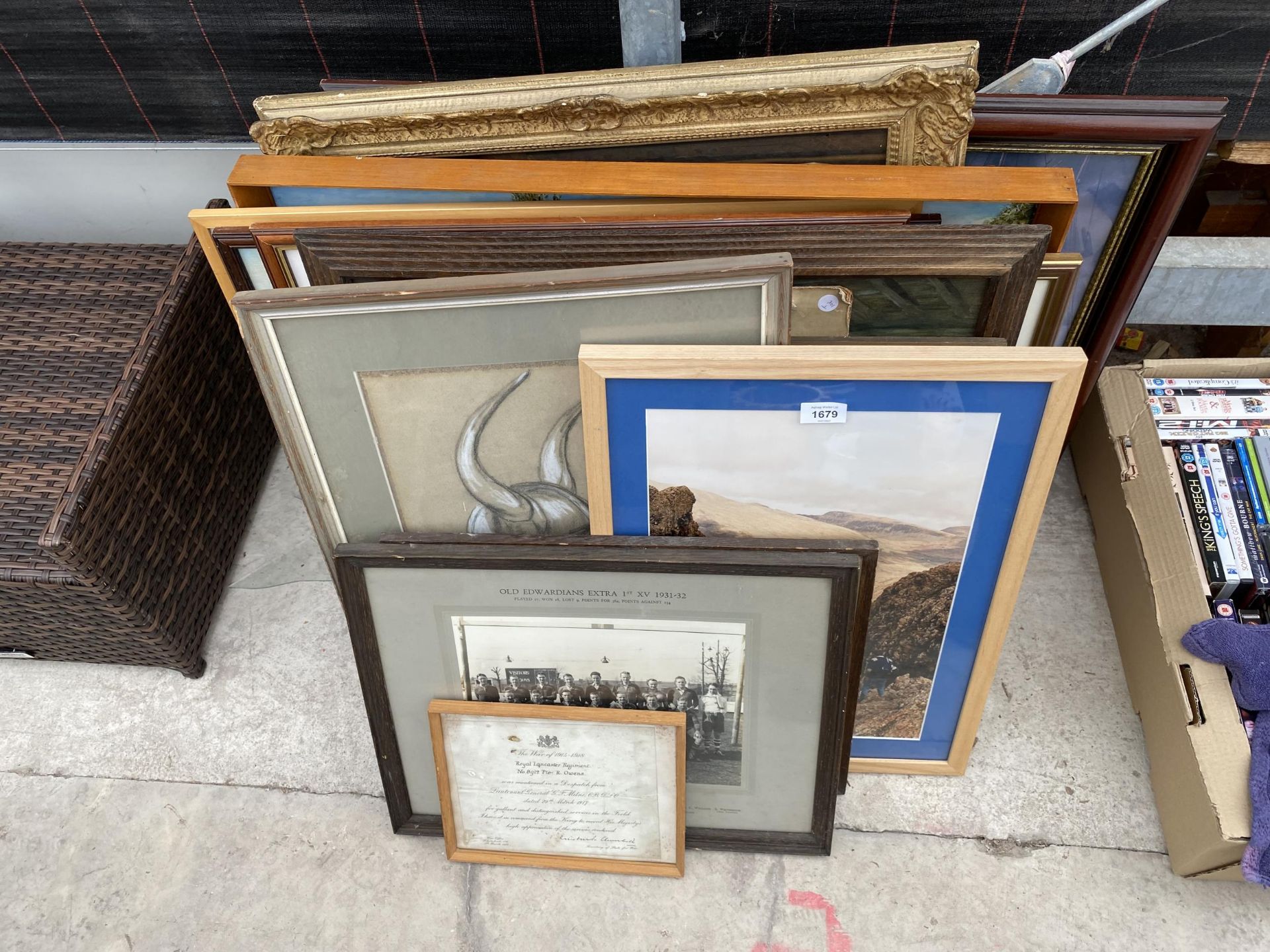 A LARGE QUANTITY OF FRAMED PRINTS AND PAINTINGS