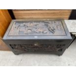 A MID 20TH CENTURY CAMPHOR WOOD BLANKET CHEST, 40" WIDE