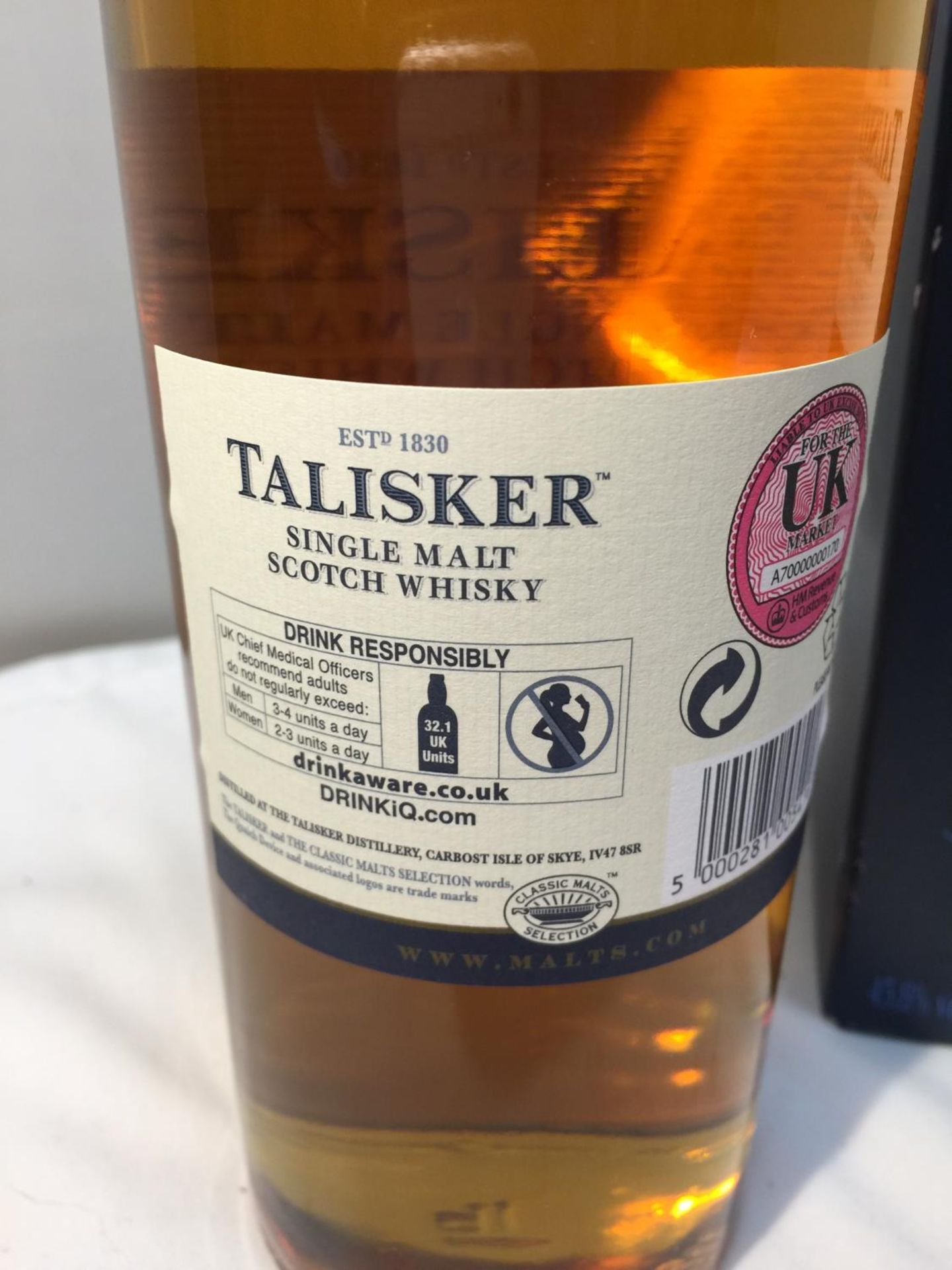 A 70CL BOTTLE OF TALISKER 10 YEAR AGED SINGLE MALT SCOTCH WHISKY 45.8% VOL IN BOX. PROCEEDS TO BE - Image 3 of 7