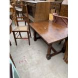 A MODERN OAK COFFEE TABLE ON TURNED LEGS, 36X24" AND AN INLAID BEDROOM CHAIR