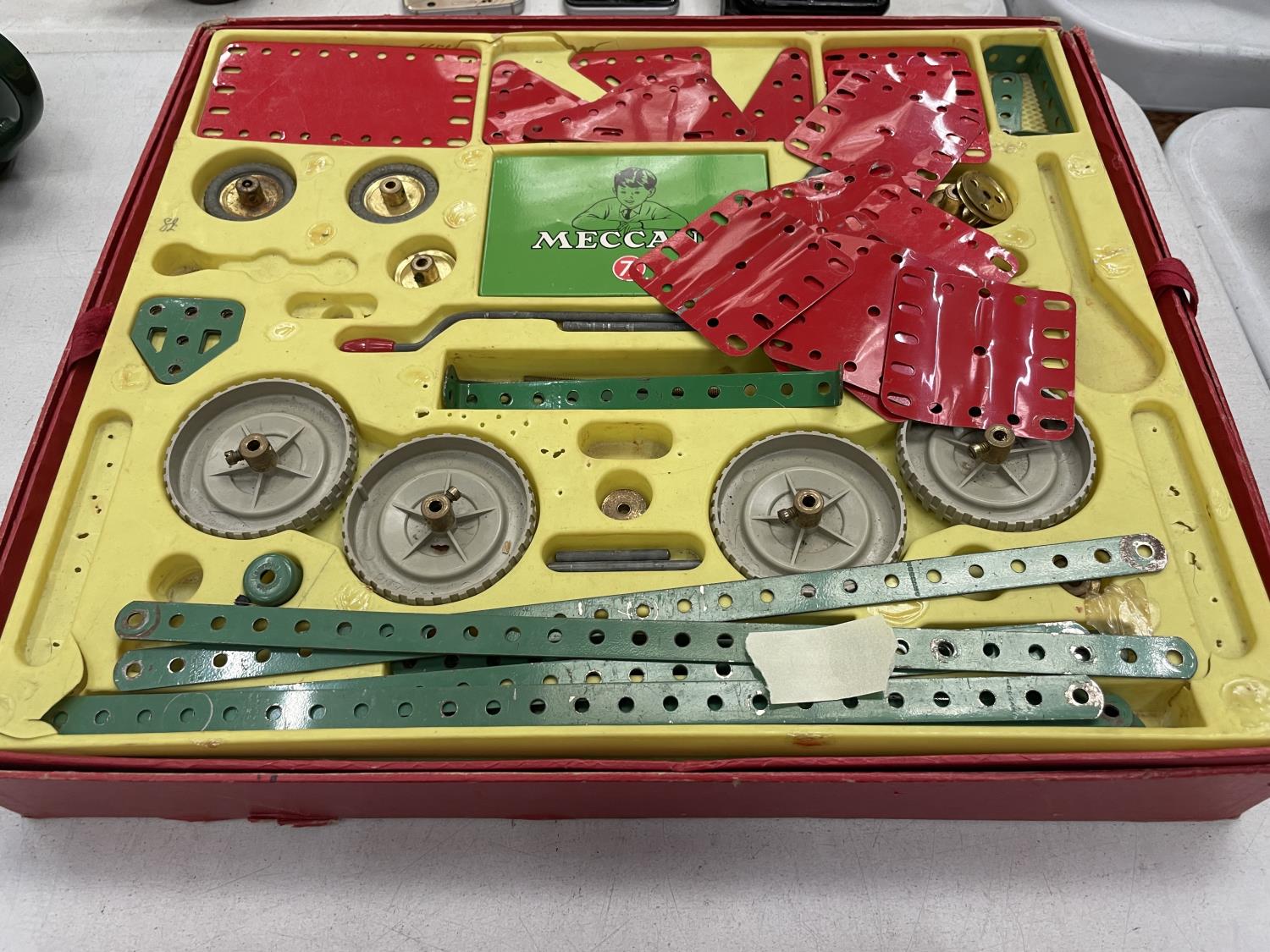 TWO VINTAGE BOXED MECCANO SETS WITH INSTRUCTIONS - Image 6 of 6