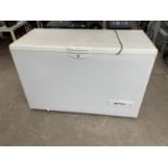 A WHITE WHIRLPOOL CHEST FREEZER