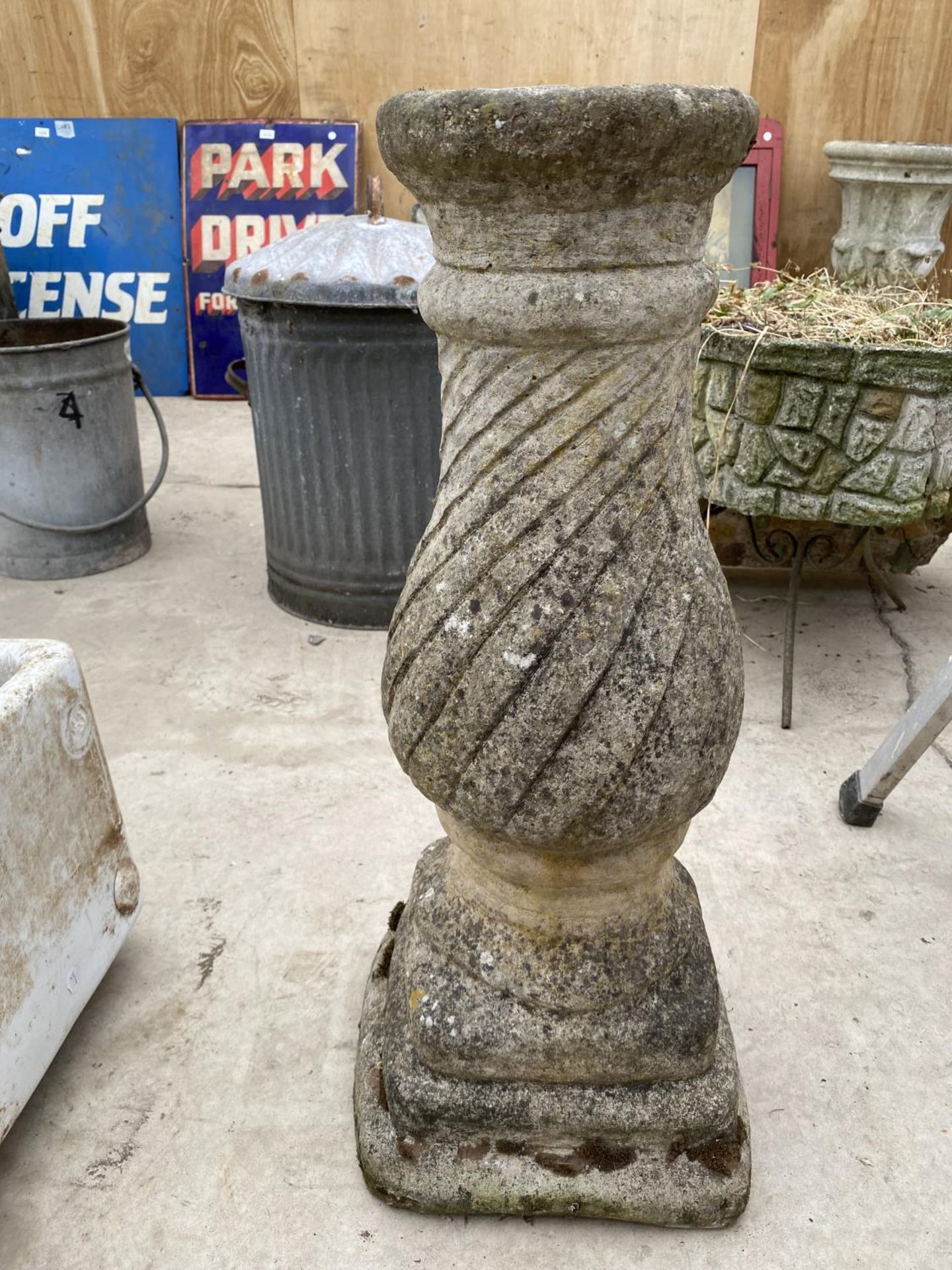 A RECONSTITUTED TURNED PEDESTAL COLUMN