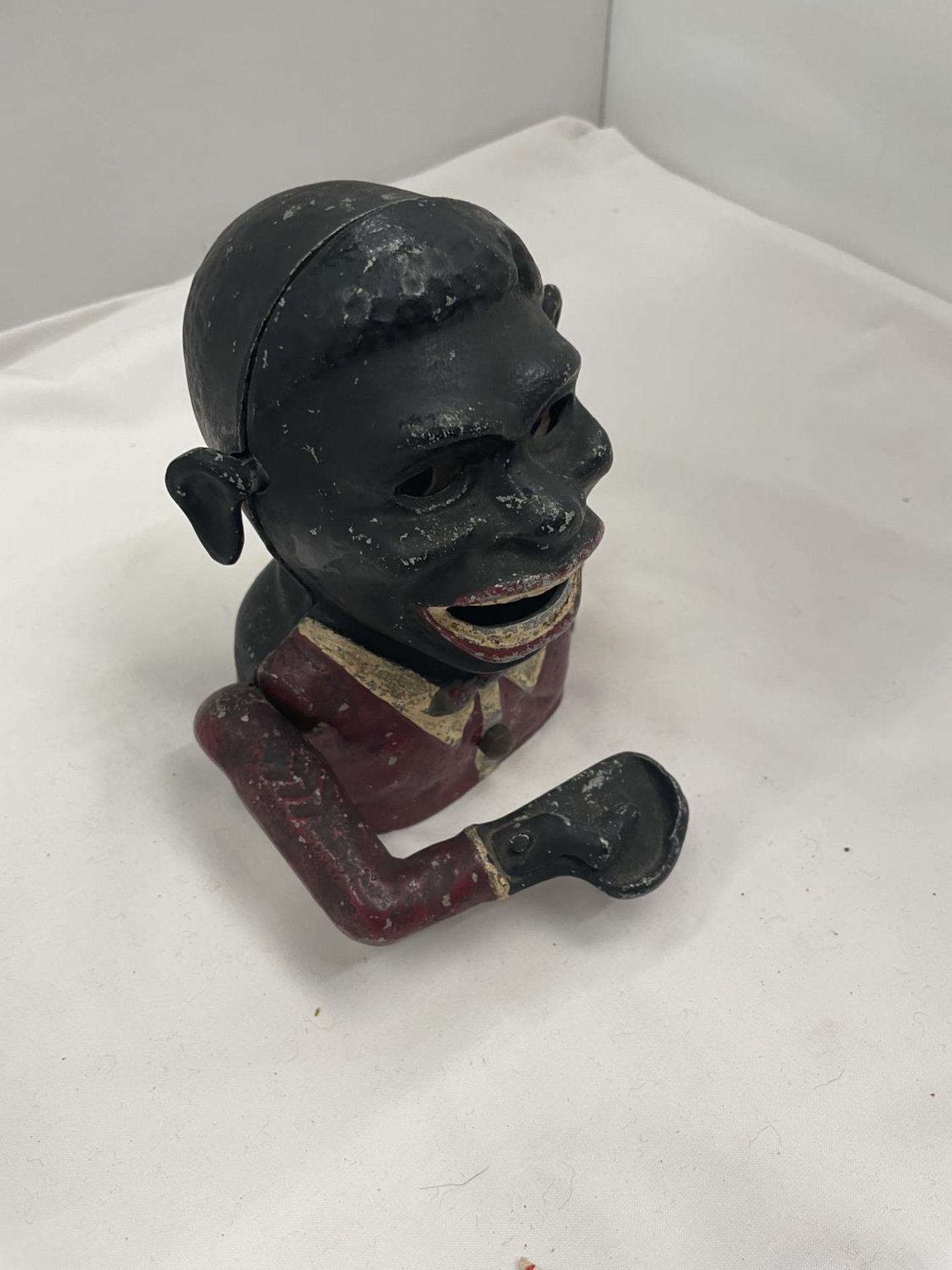 A VINTAGE 'JOLLY MAN' MONEY BOX IN WORKING ORDER - Image 2 of 3