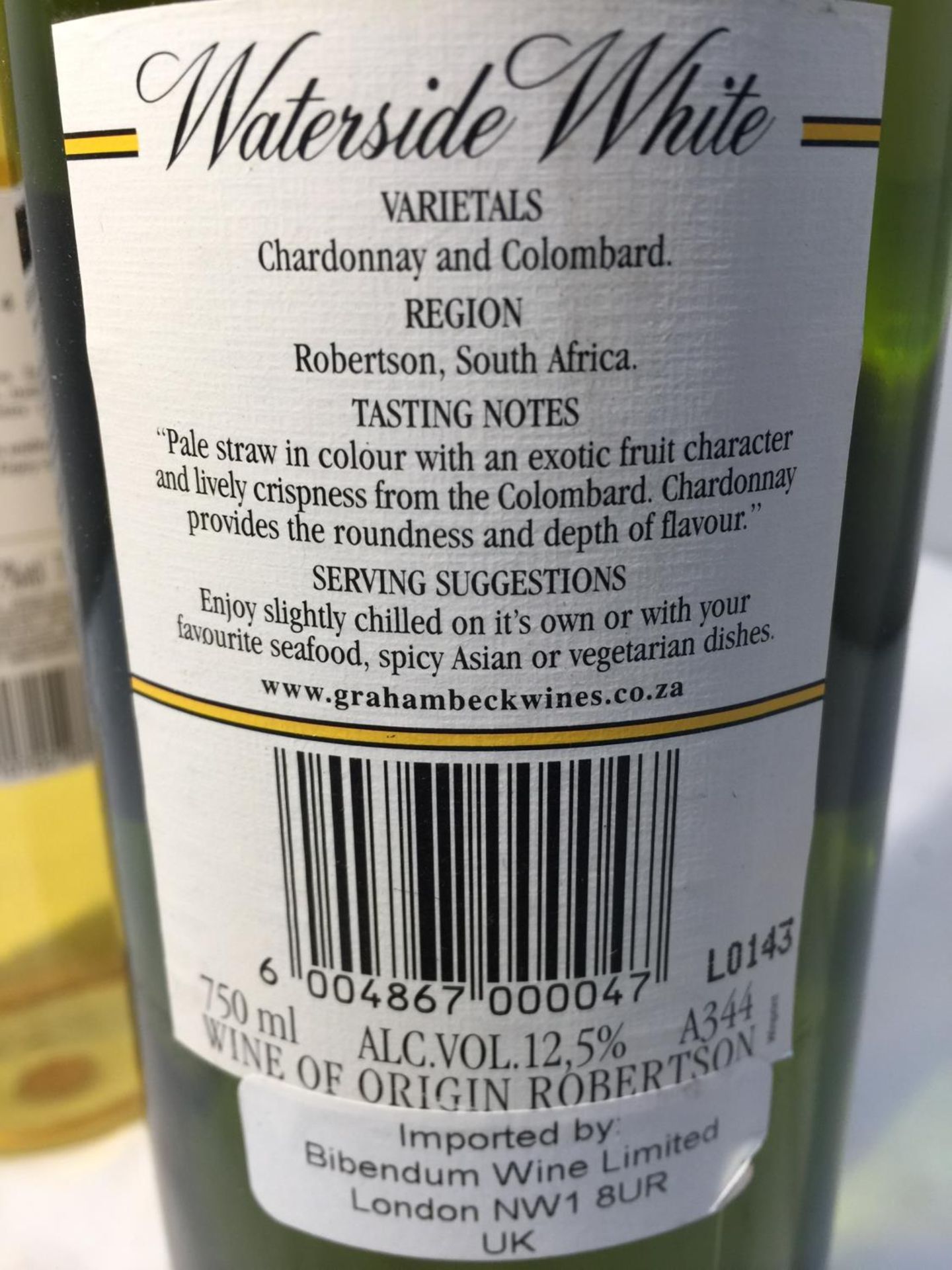 A NICE SELECTION OF WHITE CHARDONNAY WINES INCLUDINGA SOUTH AFRICAN WATERSIDE WHITE 2000 - Image 8 of 8