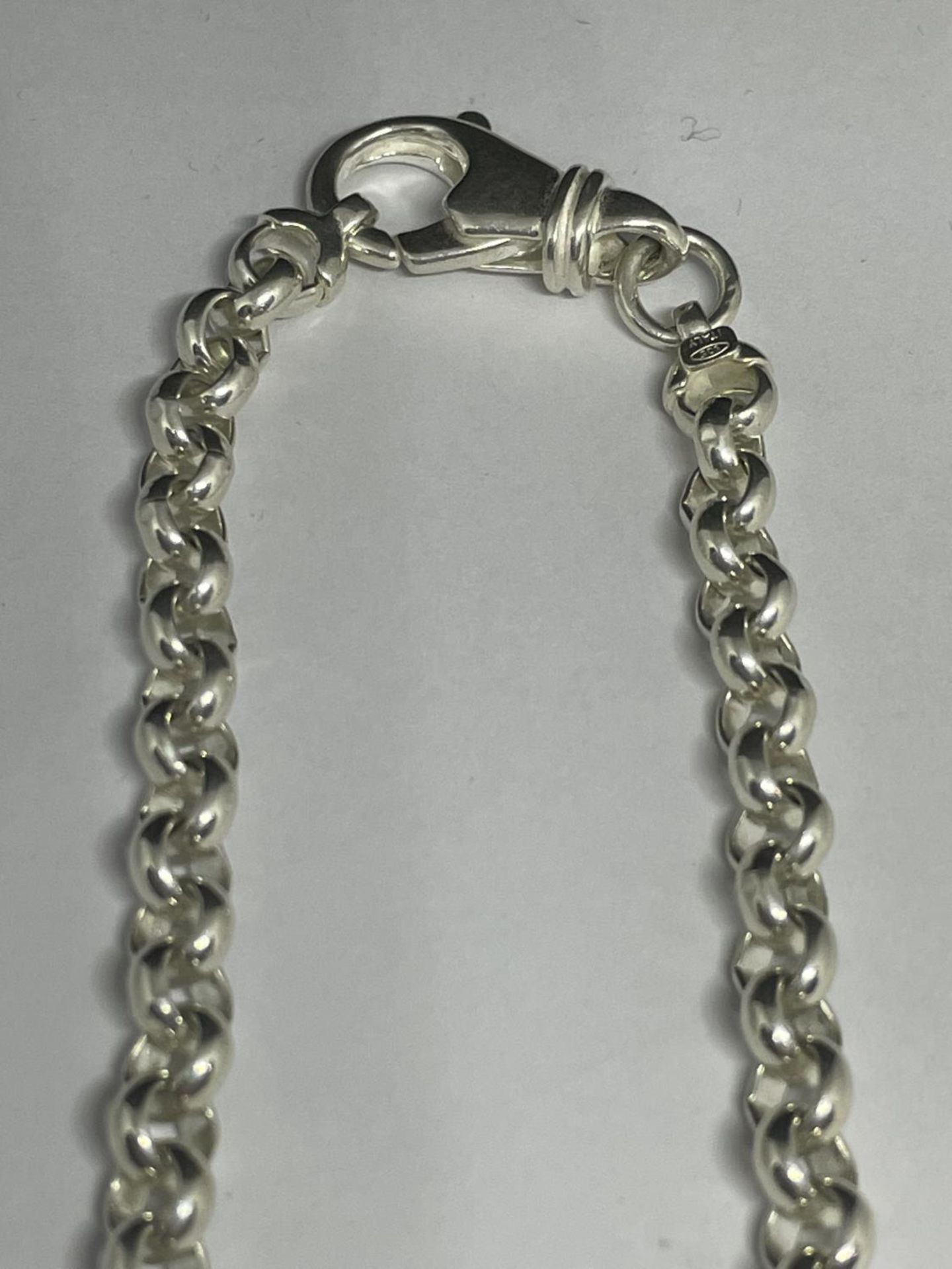A HEAVY MARKED SILVER BELCHER CHAIN NECKLACE LENGTH 20 INCHES - Image 3 of 3