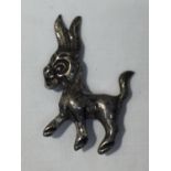 A MARKED SILVER DONKEY BROOCH