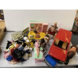 A QUANTITY OF VINTAGE SINDY DOLLS AND ACCESORIES TO INCLUDE HORSES, RANGE ROVER, BEACH BUGGY,