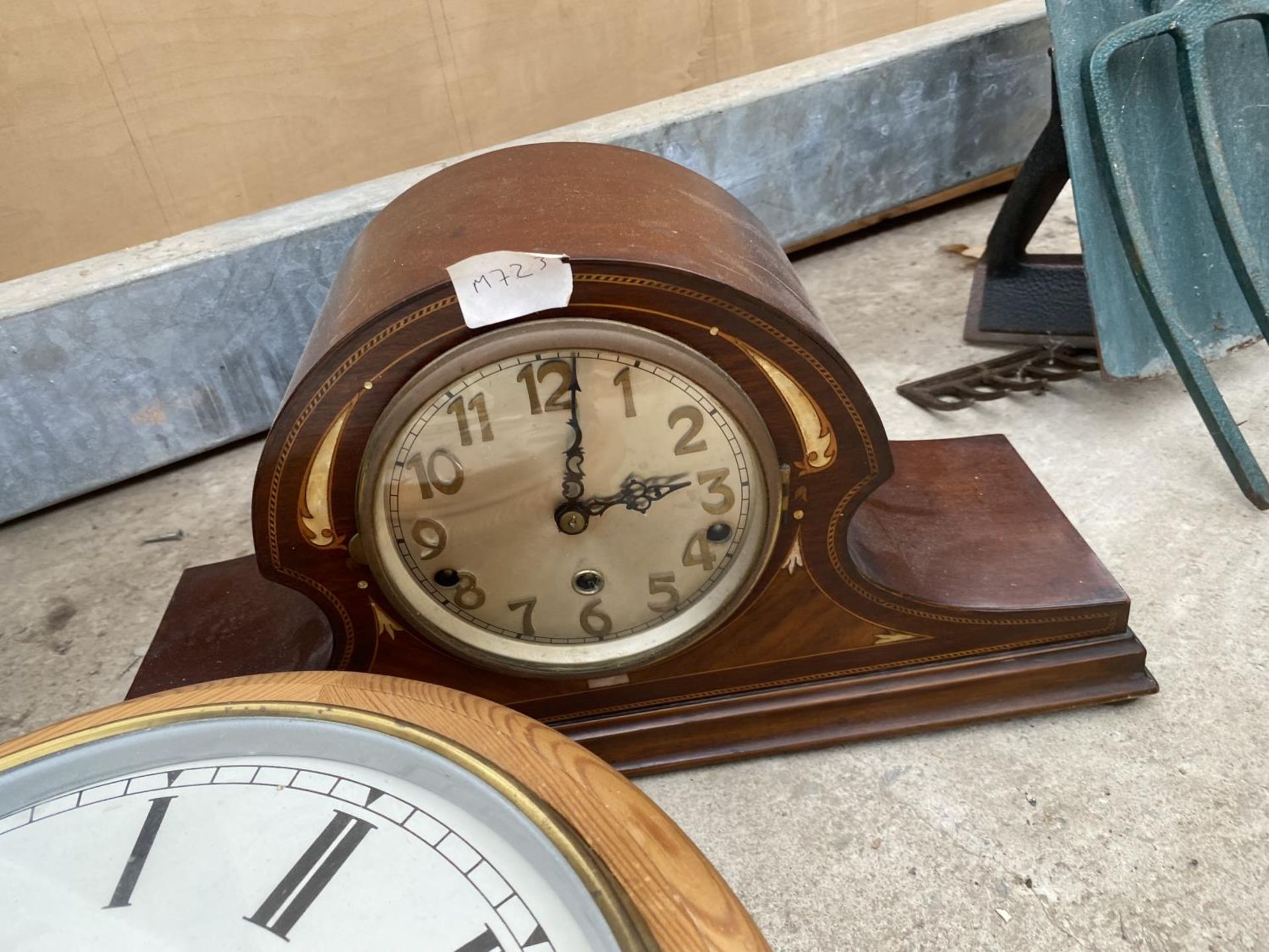 THREE CLOCKS TO INCLUDE A NAPOLEON HAT MANTLE AND A PINE WALL CLOCK ETC - Image 4 of 4