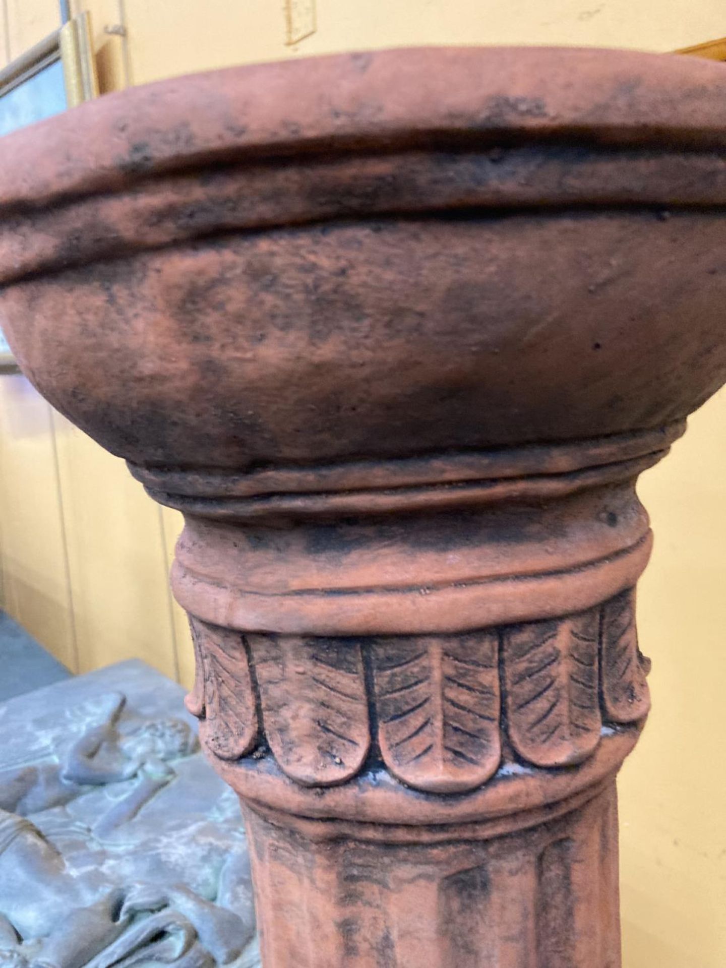 A TERRACOTTA STONE PEDESTAL HEIGHT 56CM - Image 4 of 9