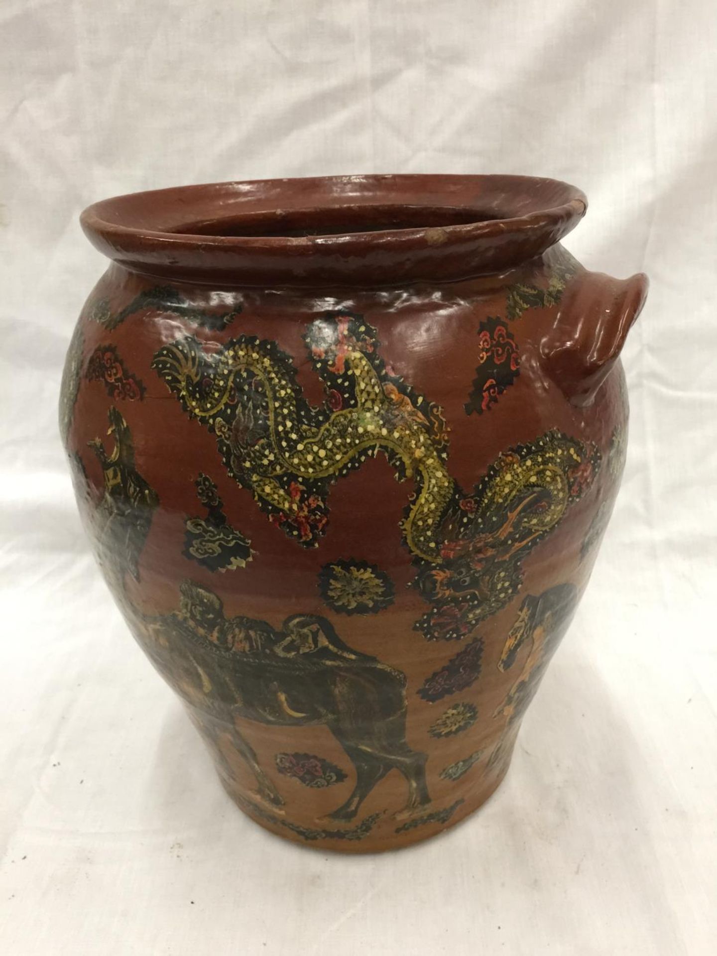 A LARGE STONE POT DECORATED WITH TANG HORSES HEIGHT 34.5CM - Image 4 of 6