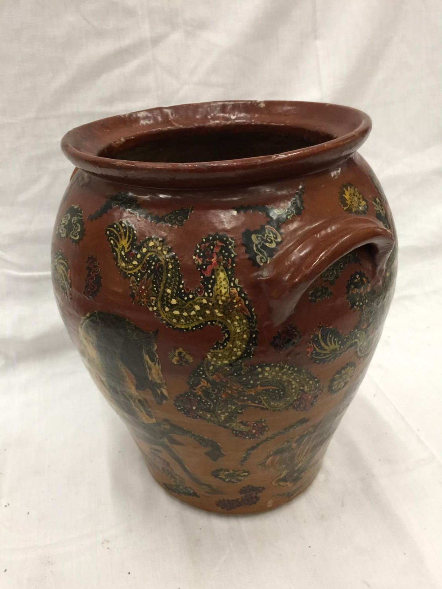 A LARGE STONE POT DECORATED WITH TANG HORSES HEIGHT 34.5CM - Image 2 of 6