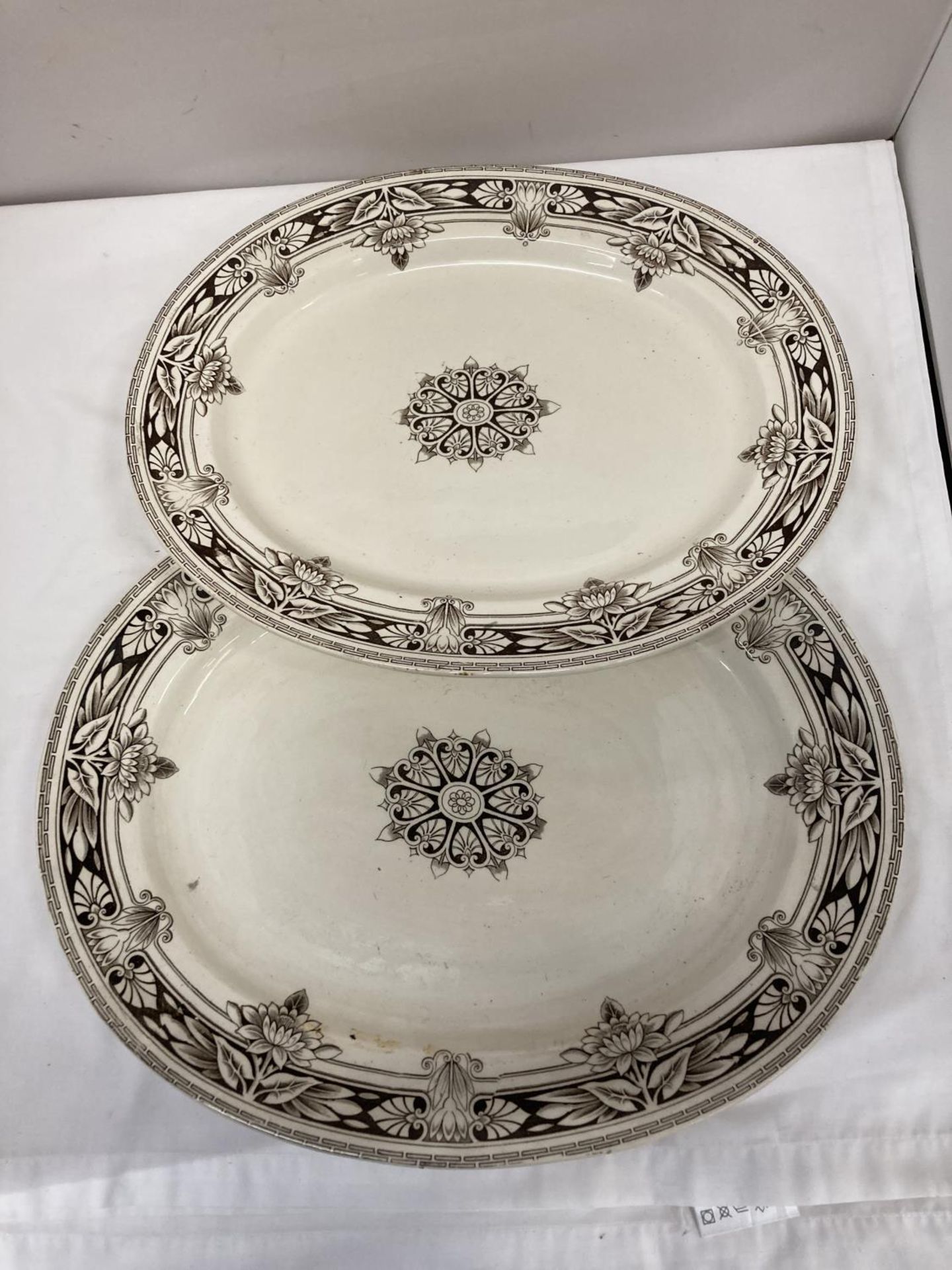 TWO OVAL VICTORIAN PLATTERS DIAMETERS 44.5CM AND 39.5CM - Image 6 of 10