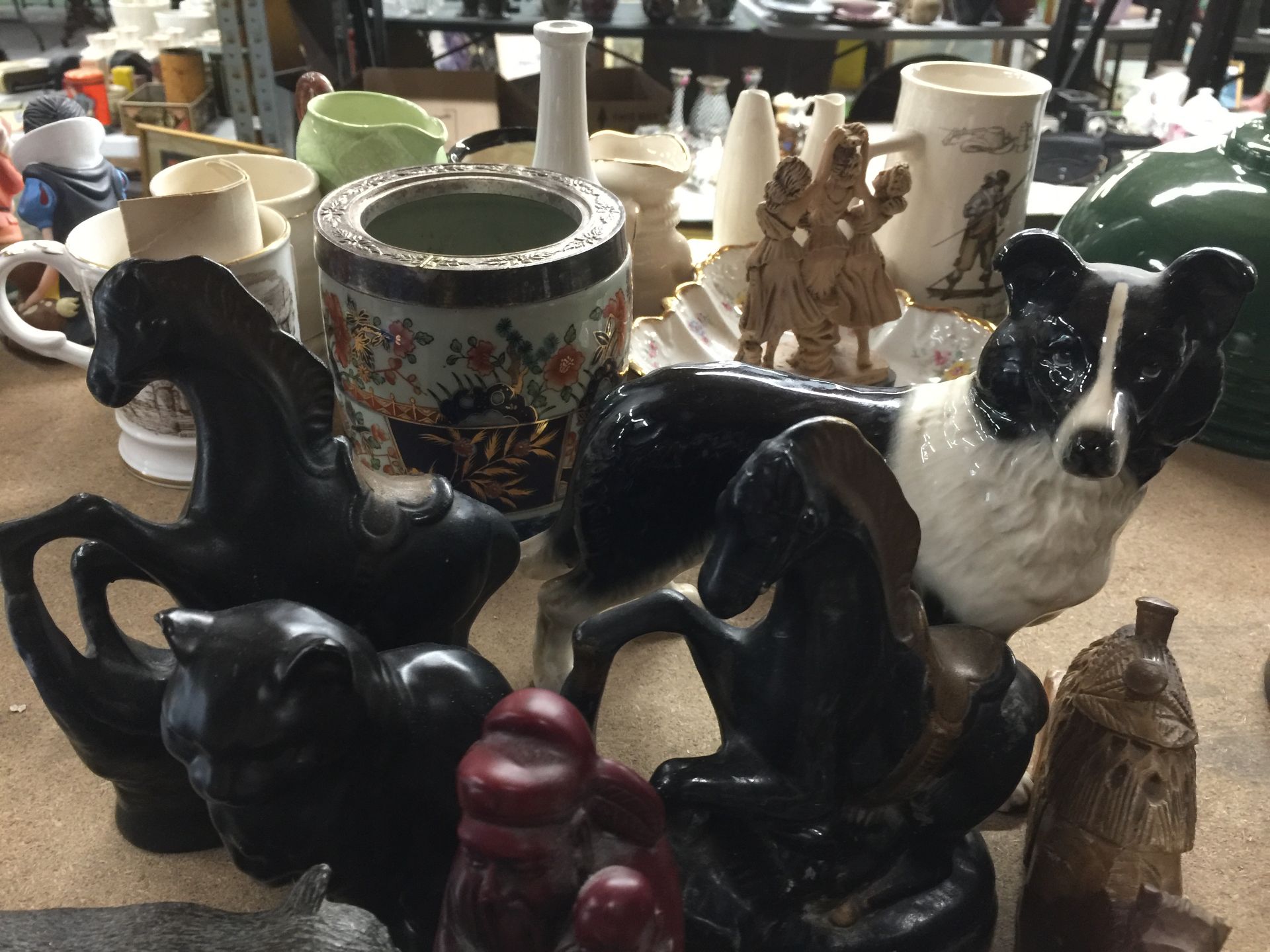 AN ASSORTMENT OF CERAMIC ANIMALS AND FIGURES TO INCLUDE BEATRIX POTTER, PIGGINS, WEST GERMAN FIGURE, - Image 5 of 6