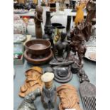 A QUANTITY OF TREEN ITEMS TO INCLUDE BOWLS, FIGURES, VASE, WALL HANGINGS, ETC